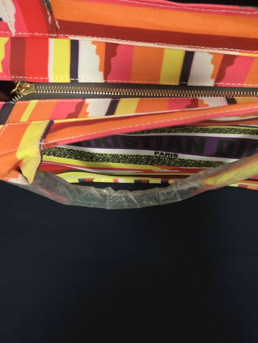Bag - Picture 2 of 3